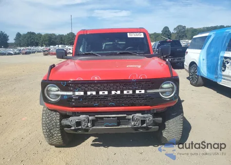 2022 Ford Bronco Base z USA, uszkodzony, nr VIN 1FMDE5CP0NLA81589
